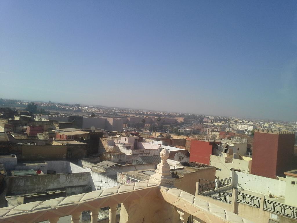 مكناز Riad Malak المظهر الخارجي الصورة