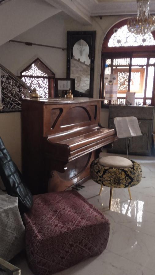 مكناز Riad Malak المظهر الخارجي الصورة