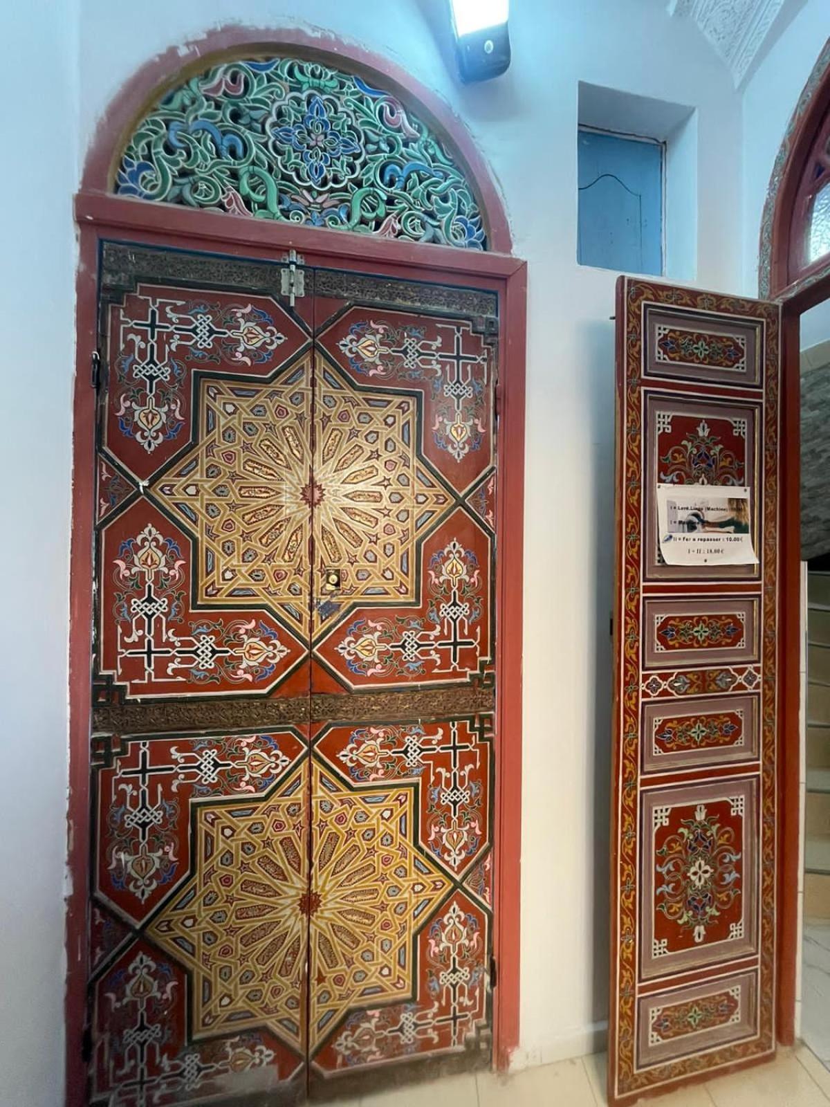 مكناز Riad Malak المظهر الخارجي الصورة