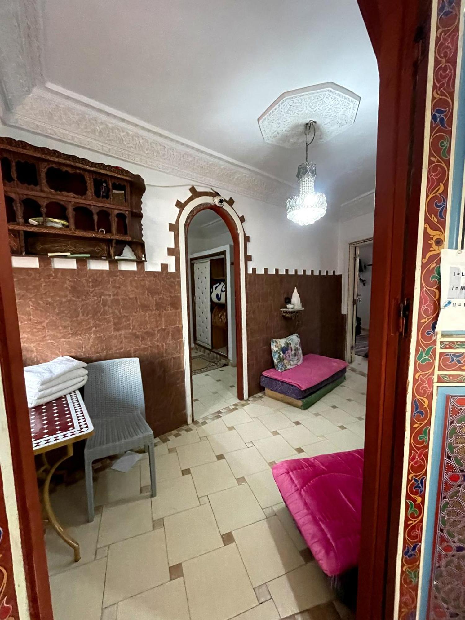 مكناز Riad Malak المظهر الخارجي الصورة
