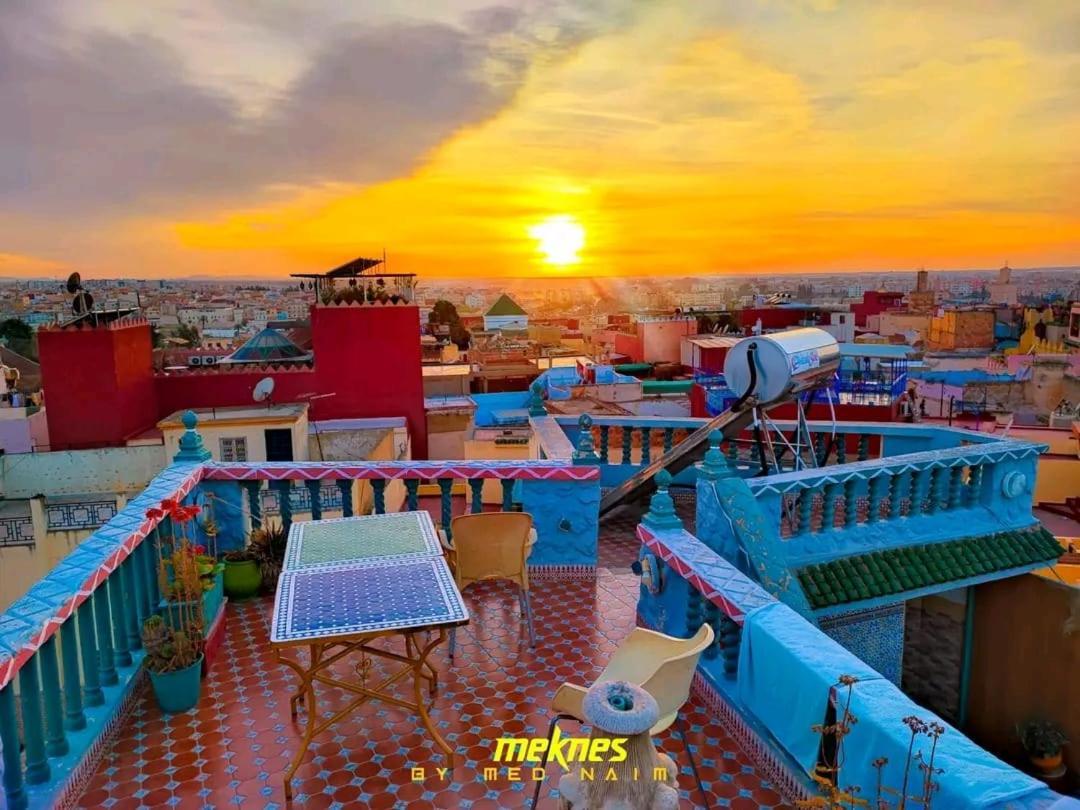مكناز Riad Malak المظهر الخارجي الصورة