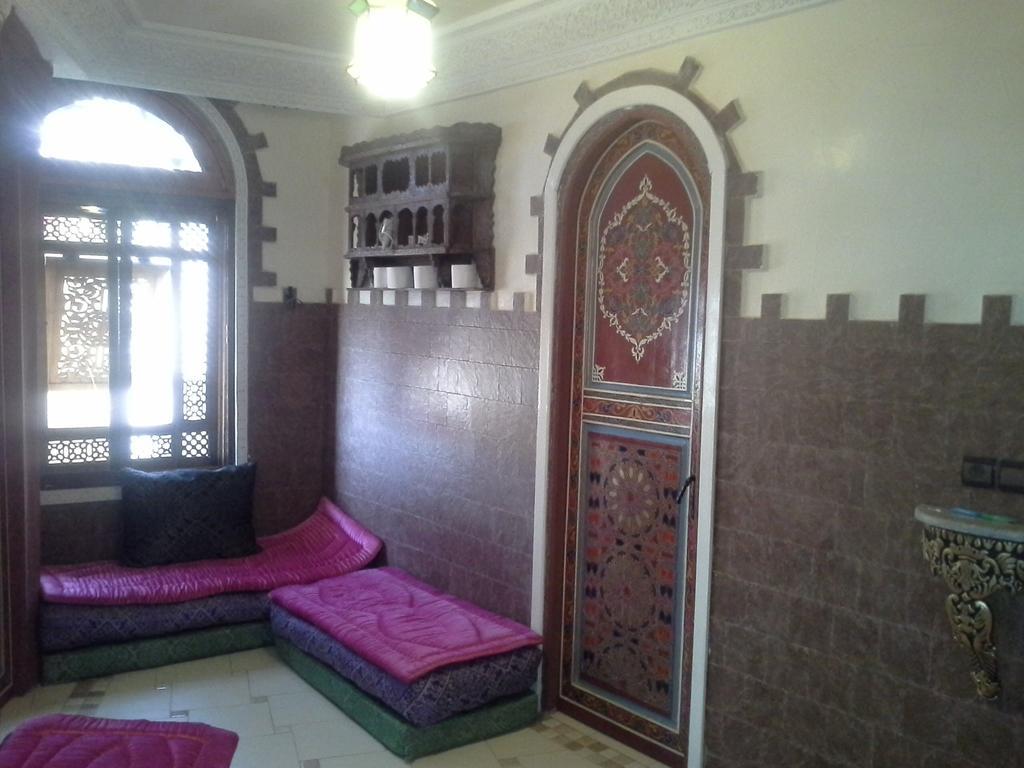 مكناز Riad Malak المظهر الخارجي الصورة